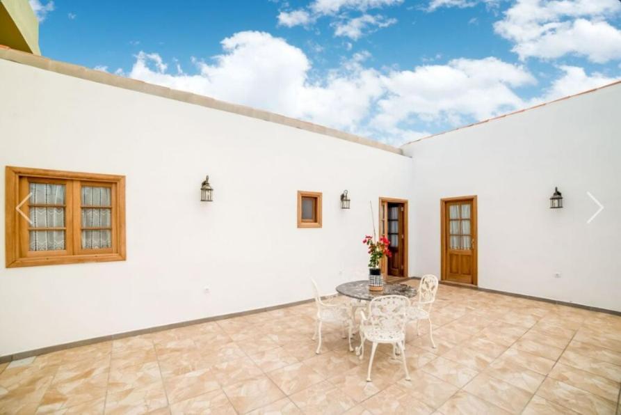 La Casa Del Bisa Villa Genovés Exterior photo