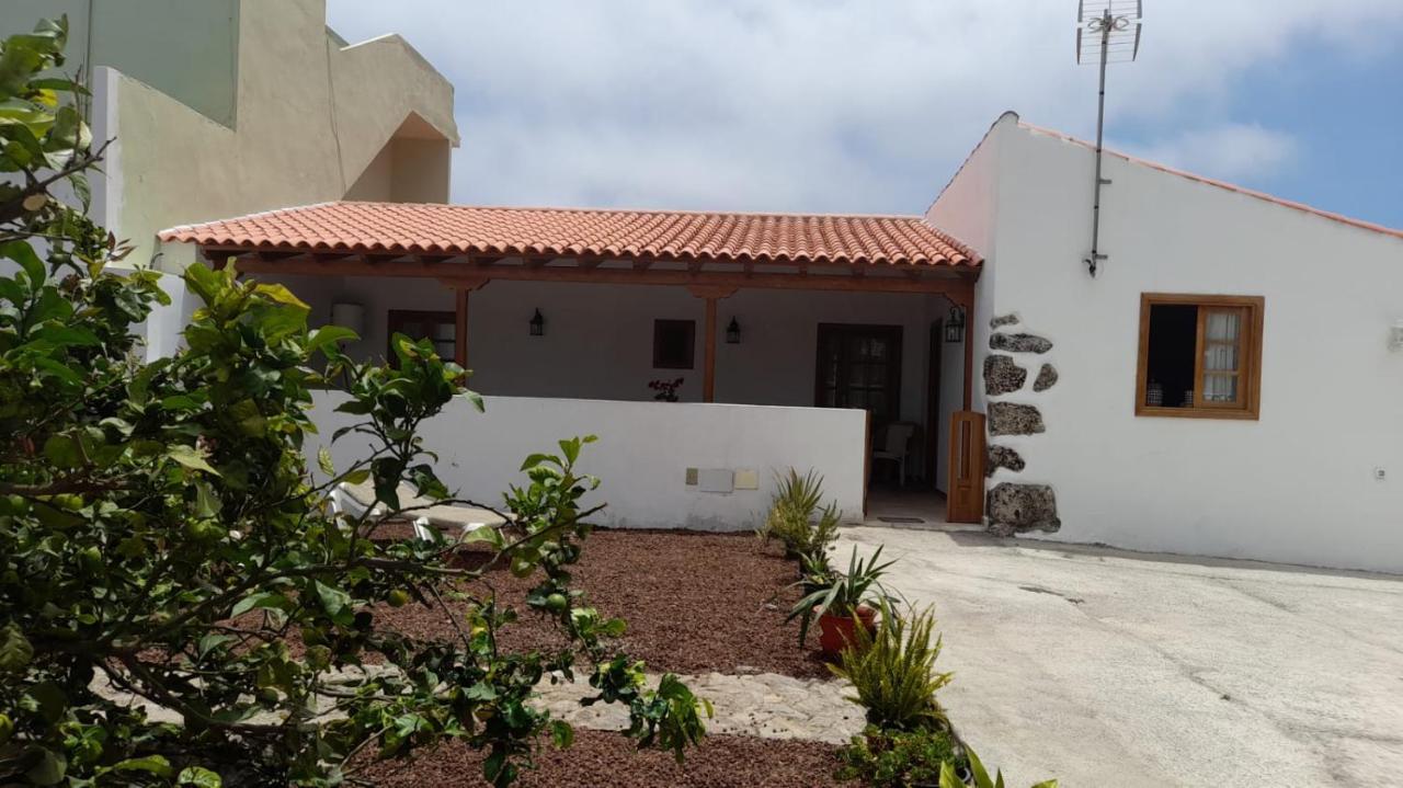 La Casa Del Bisa Villa Genovés Exterior photo